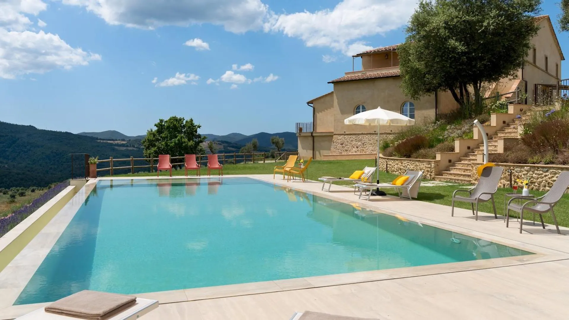 Casolare San Martino 16&1, Emma Villas 포마란체